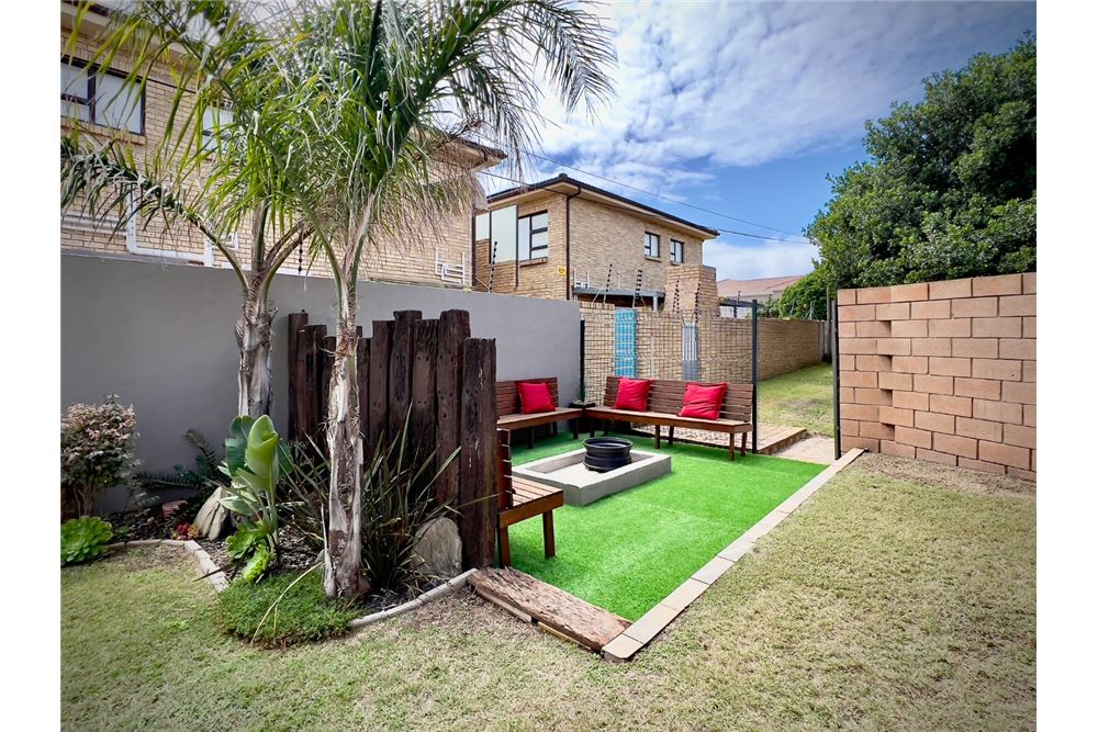 Gyvenamasis - Namas - Bayview, Western Cape - South Africa - 70 - 1031012001-40