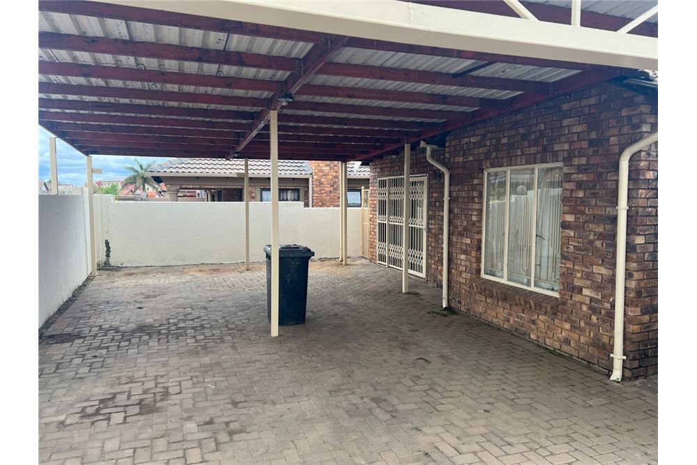 Residential - House - Danville, Gauteng - South Africa - 9 - 1031414015-774