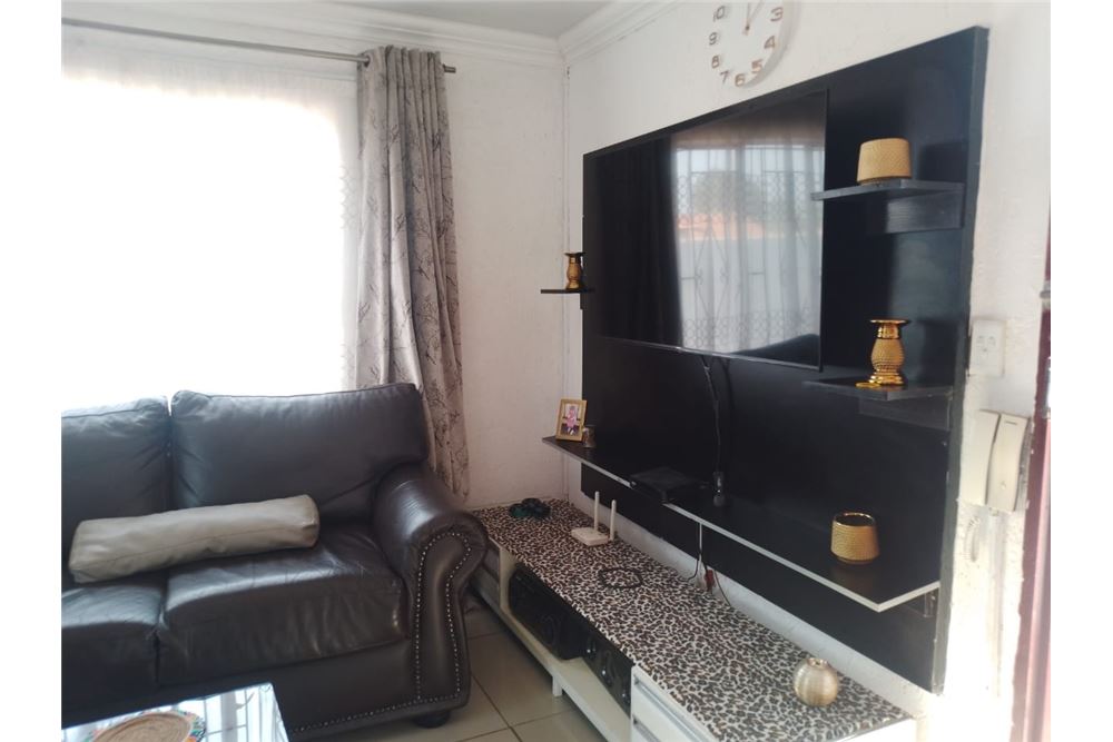 Residenziale - Casa - Soshanguve XX, Gauteng - South Africa - 24 - 1031414015-768