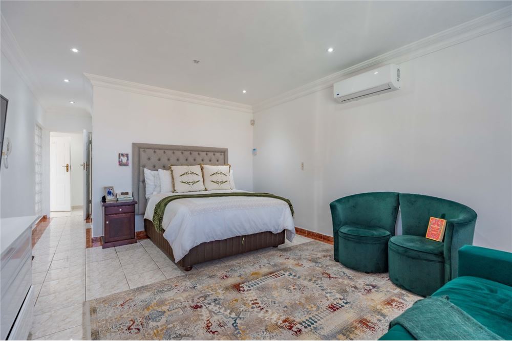 Residential - House - Umhlanga Rocks, KwaZulu Natal - South Africa - 26 - 1031465073-86