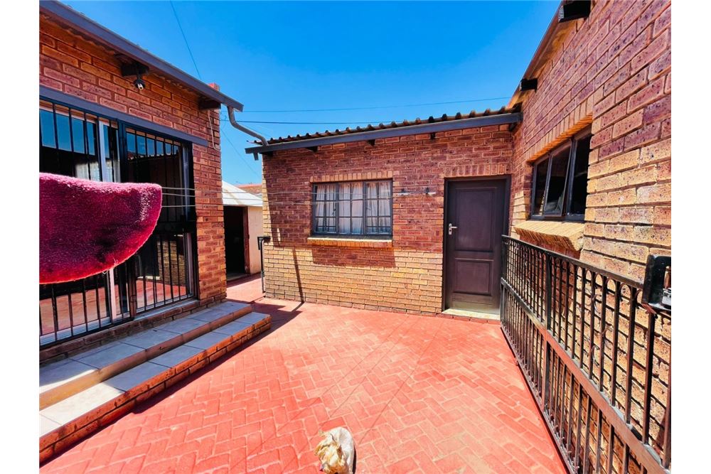 Residencial - Casa - Eersterust, Gauteng - South Africa - 27 - 1031414137-43