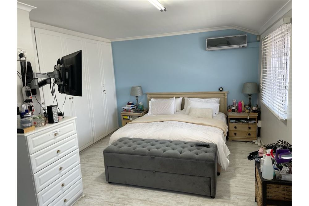 Residential - House - Umhlanga Rocks, KwaZulu Natal - South Africa - 16 - 1031465137-1