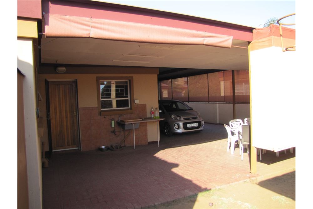 Wohnung - Haus - Vanderbijlpark CE 2, Gauteng - South Africa - 11 - 1031010012-78