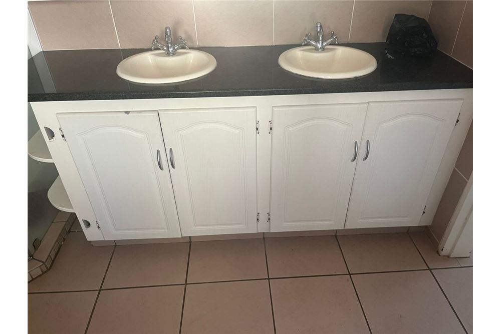 Residencial - Casa - Montana Park, Gauteng - South Africa - 29 - 1031414140-41