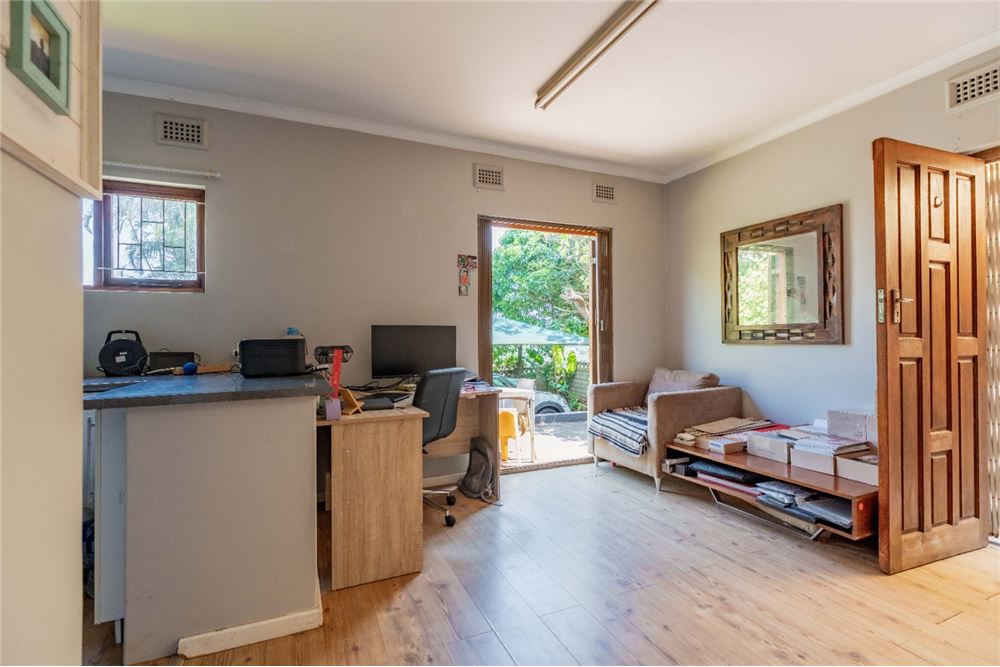 Rezidential - Case/Vile - Glen Anil, KwaZulu Natal - South Africa - 48 - 1031465099-130