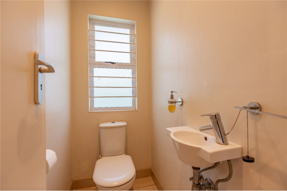 Residential - House - Glenashley, KwaZulu Natal - South Africa - 25 - 1031465117-31