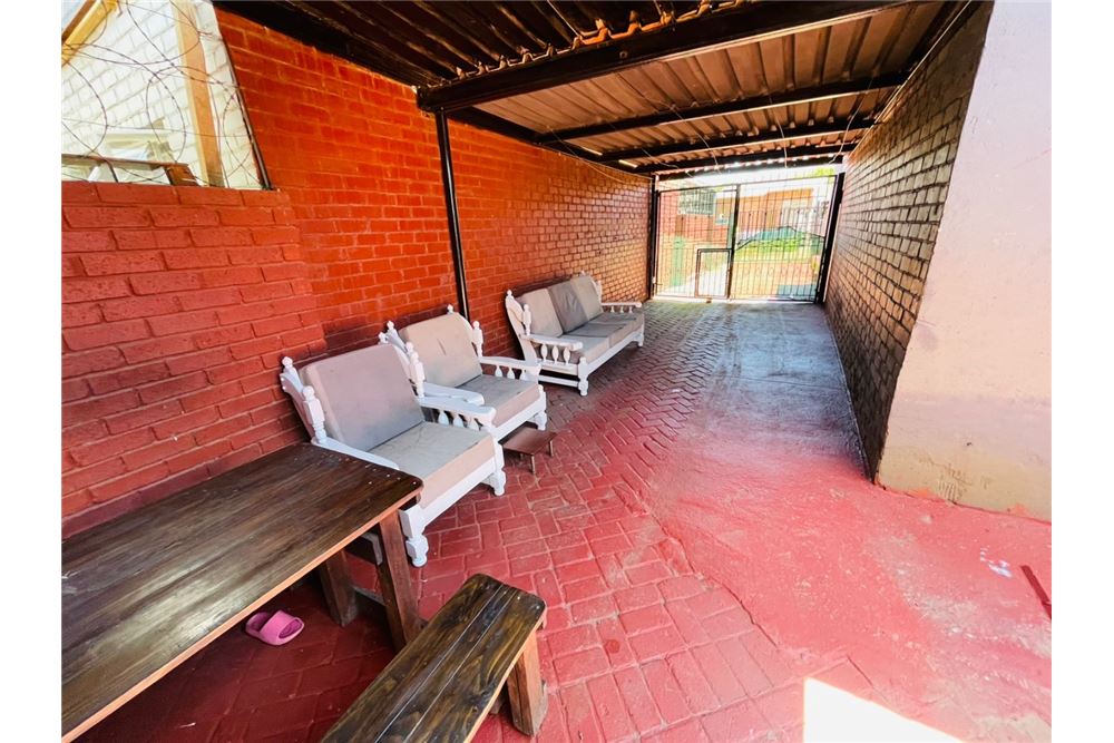 Residencial - Casa - Eersterust, Gauteng - South Africa - 29 - 1031414137-43