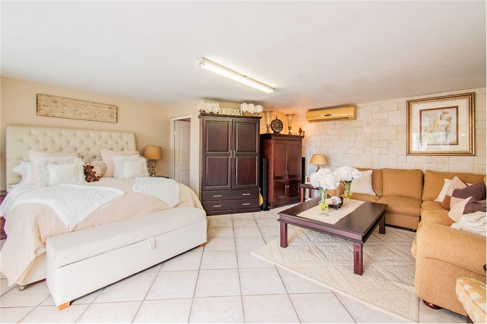 Residential - House - Westville Central, KwaZulu Natal - South Africa - 29 - 1031465101-125