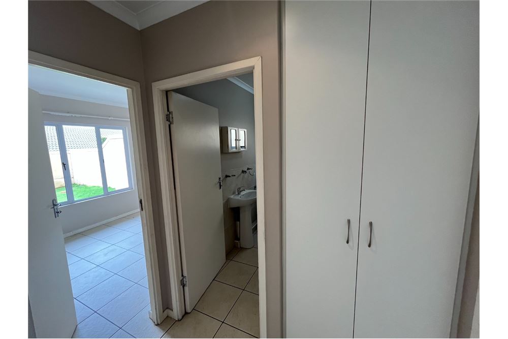 Residential - Townhouse - Mount Edgecombe, KwaZulu Natal - South Africa - 14 - 1031465047-181