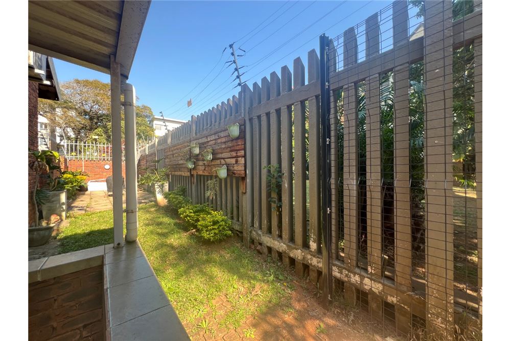 Residential - Townhouse - Glenwood, KwaZulu Natal - South Africa - 11 - 1031465092-171