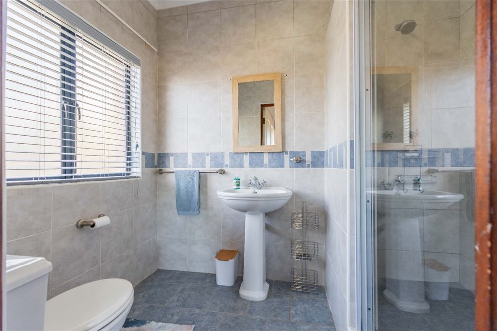 Residential - ਅਲੱਗ ਥਲੱਗ ਬਣਿਆ ਹੋਇਆ ਘਰ - Summerveld, KwaZulu Natal - South Africa - 66 - 1031391057-40