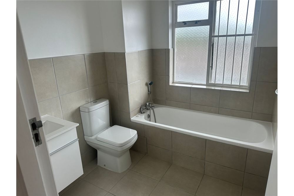 Residential - Townhouse - La Lucia, KwaZulu Natal - South Africa - 27 - 1031465013-91