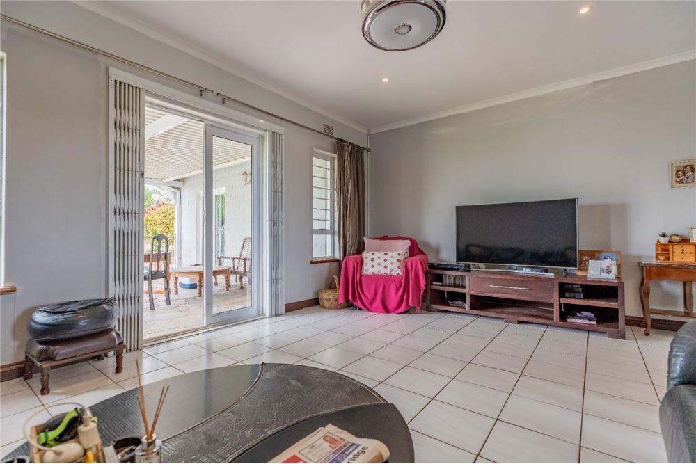 Residential - House - Glen Anil, KwaZulu Natal - South Africa - 8 - 1031465084-339