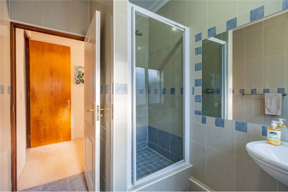 Residential - ਅਲੱਗ ਥਲੱਗ ਬਣਿਆ ਹੋਇਆ ਘਰ - Summerveld, KwaZulu Natal - South Africa - 64 - 1031391057-40