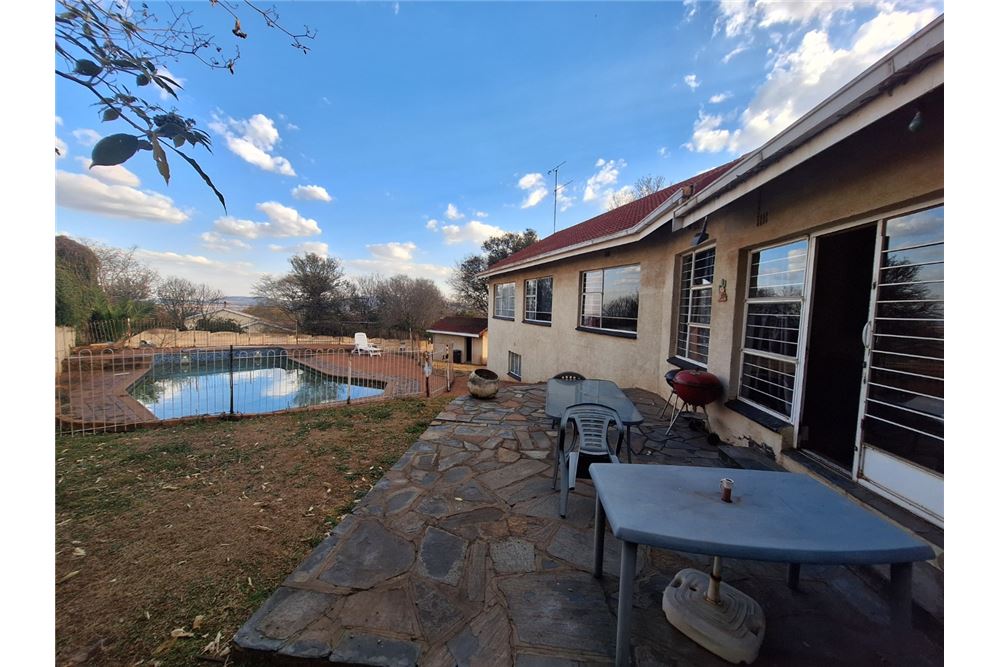 Residential - Αυτόνομη κατοικία - Kibler Park, Gauteng - South Africa - 10 - 1031421159-37