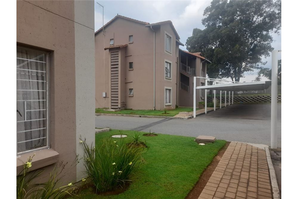Residential Condo/Apartment Kleinfontein, Gauteng South Africa