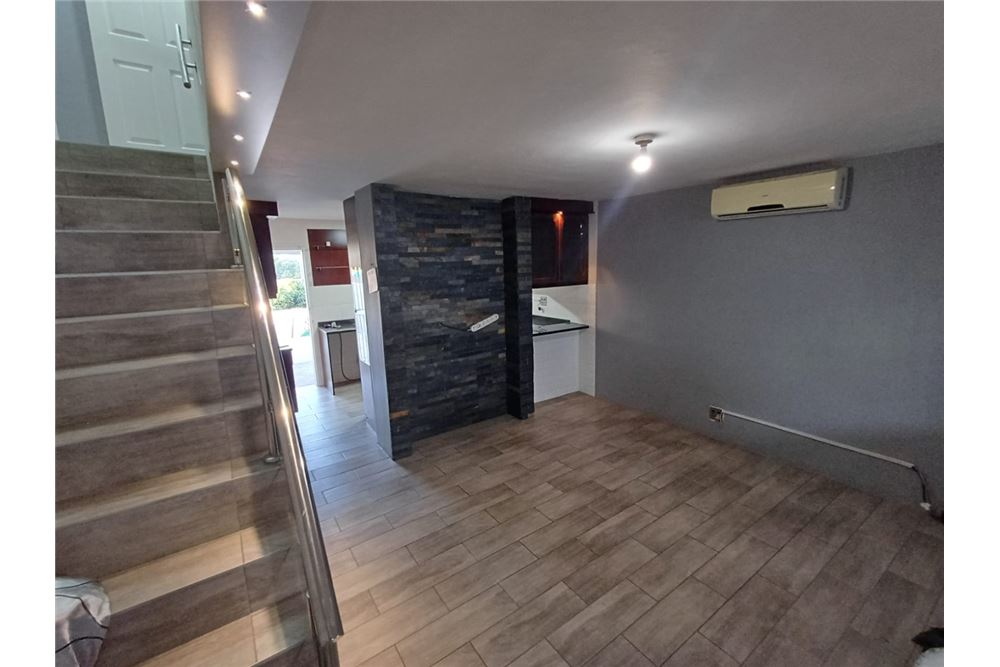 Rezidential - Case/Vile - Northcroft, KwaZulu Natal - South Africa - 10 - 1031388048-69