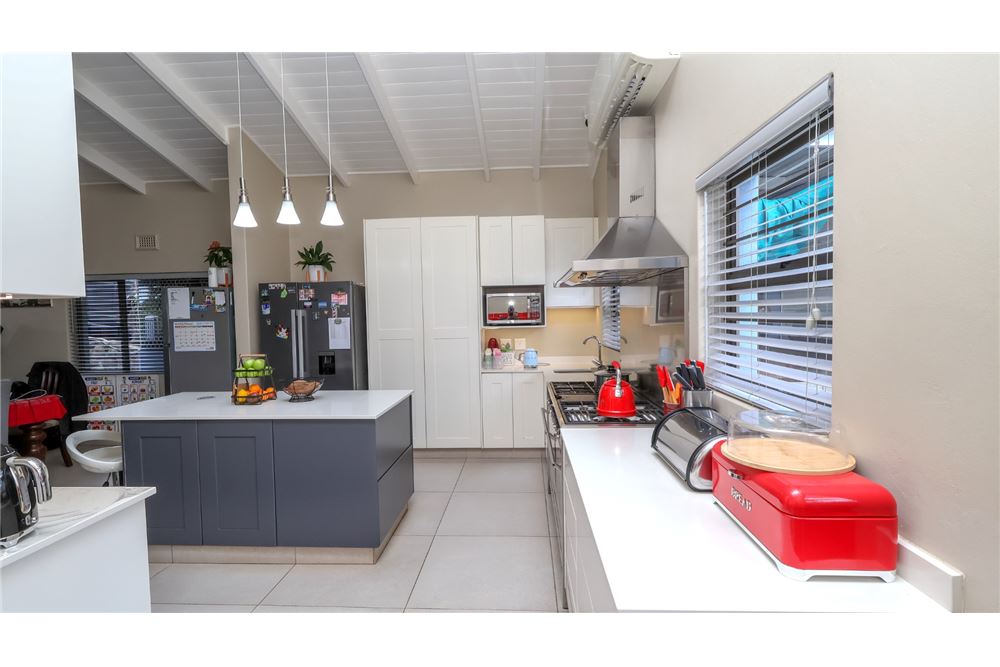 Residential - House - Glen hills, KwaZulu Natal - South Africa - 12 - 1031465115-38