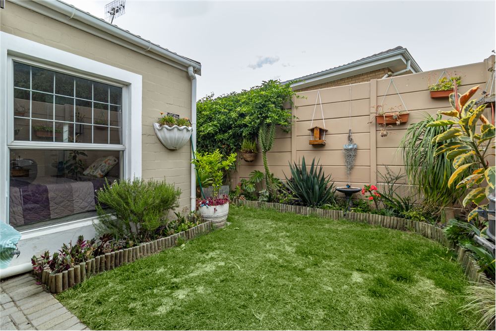 Residential - Hus - Vredekloof Heights, Western Cape - South Africa - 9 - 1031485058-18