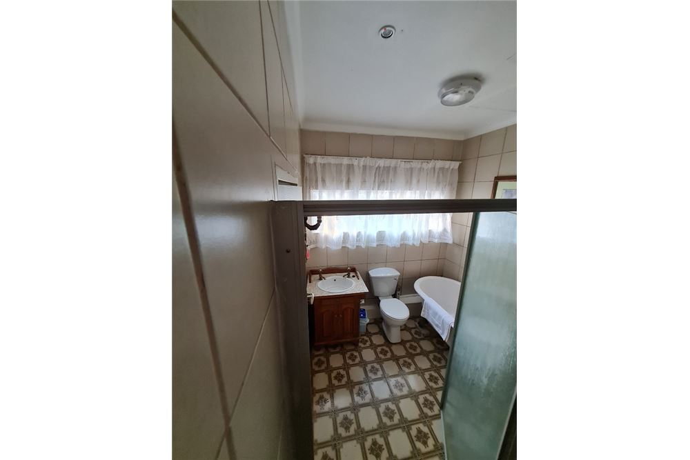 Comercial - Comercio/Tienda - Pretoria North, Gauteng - South Africa - 28 - 1031414050-124