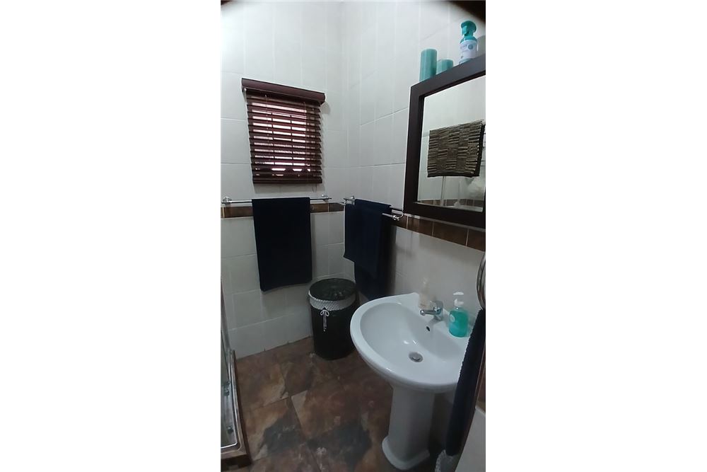 Résidentiel - Maison - Pretoria Gardens, Gauteng - South Africa - 24 - 1031414116-114