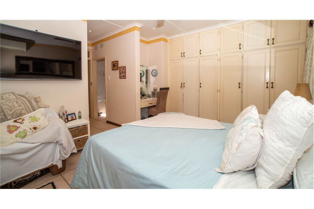 Residential - House - Umhlanga Rocks, KwaZulu Natal - South Africa - 26 - 1031465050-127