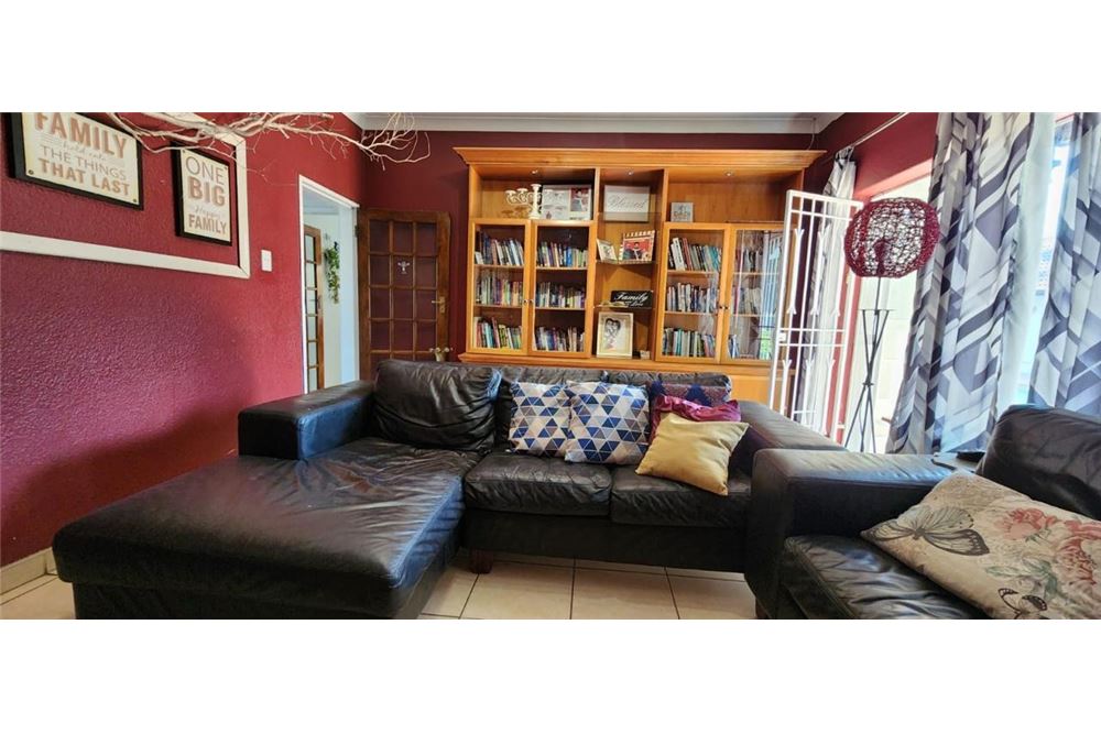 Residential - บ้านเดี่ยว - Alberante, Gauteng - South Africa - 6 - 1031421155-21