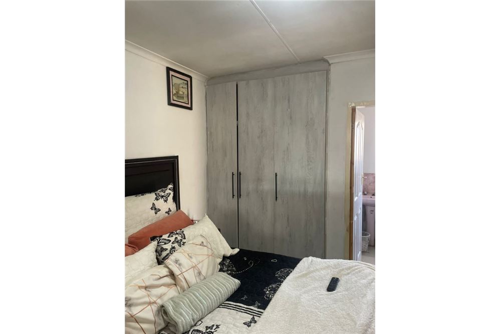 Residenziale - Casa - Soshanguve XX, Gauteng - South Africa - 17 - 1031414015-768