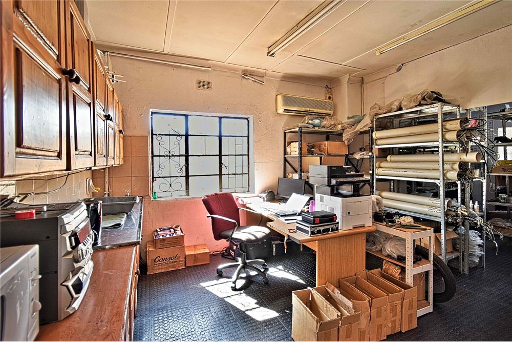 Comercial - Comercio/Tienda - Pretoria North, Gauteng - South Africa - 15 - 1031414001-131