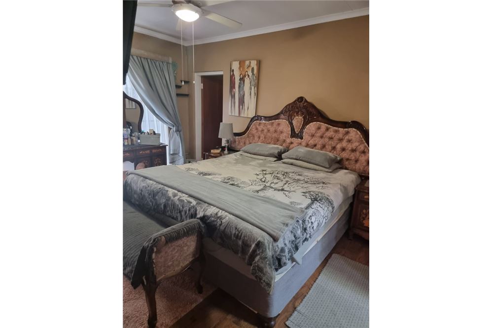 Woningbouw - Haus - Vanderbijlpark SW 5, Gauteng - South Africa - 11 - 1031010017-88
