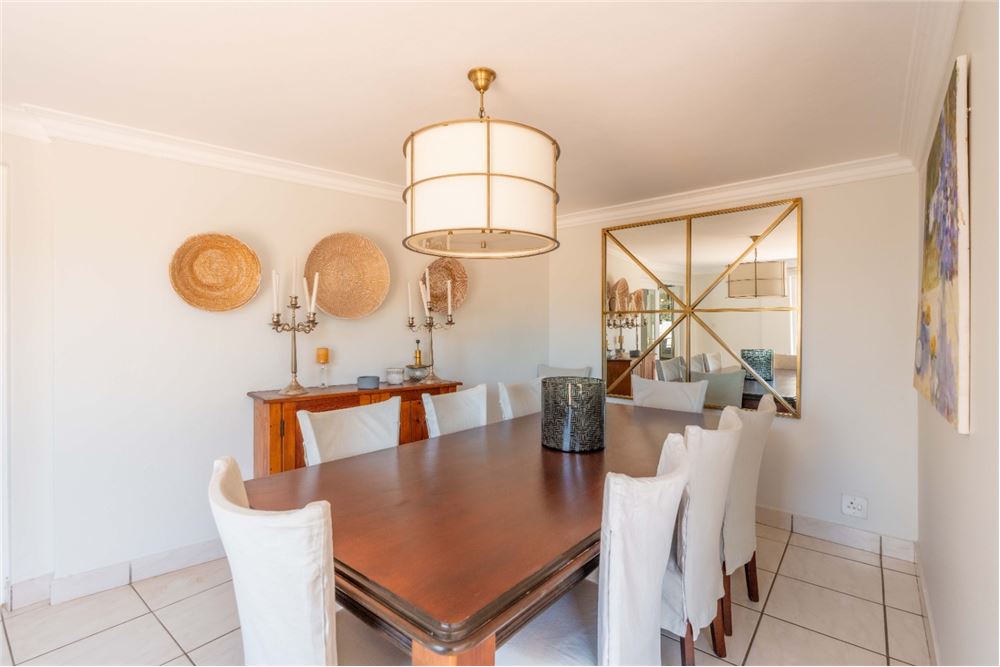 Residential - House - Umhlanga Rocks, KwaZulu Natal - South Africa - 9 - 1031465073-75