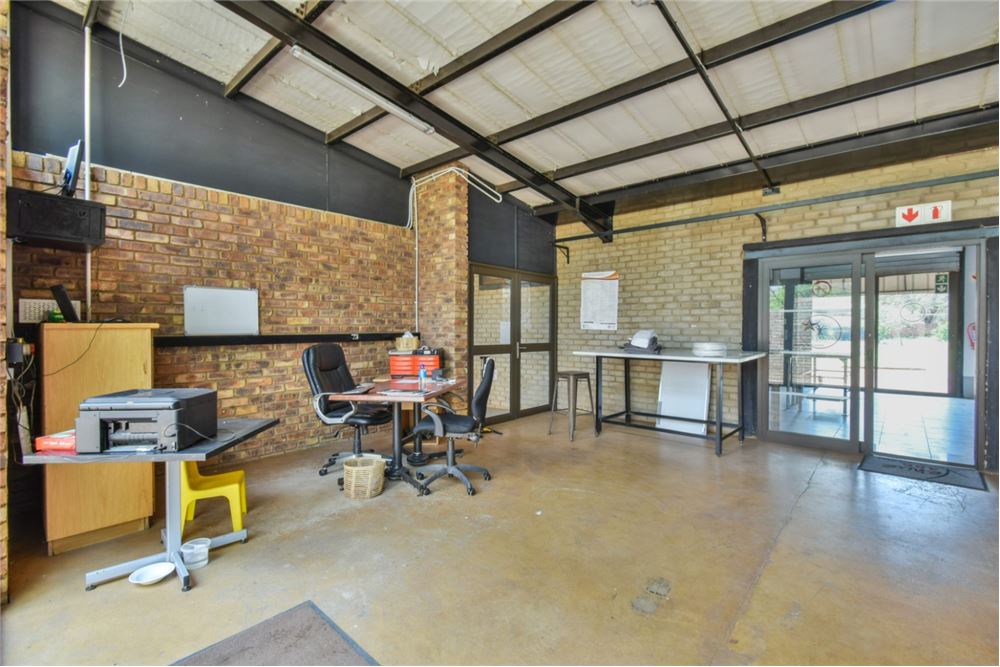 Comercial - Hostal - Kameeldrift East, Gauteng - South Africa - 20 - 1031414001-141