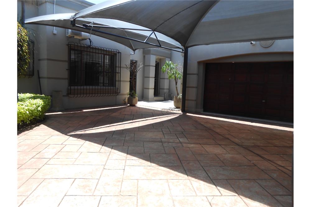 Commercio - Ufficio - Waverley, Gauteng - South Africa - 37 - 1031414129-70