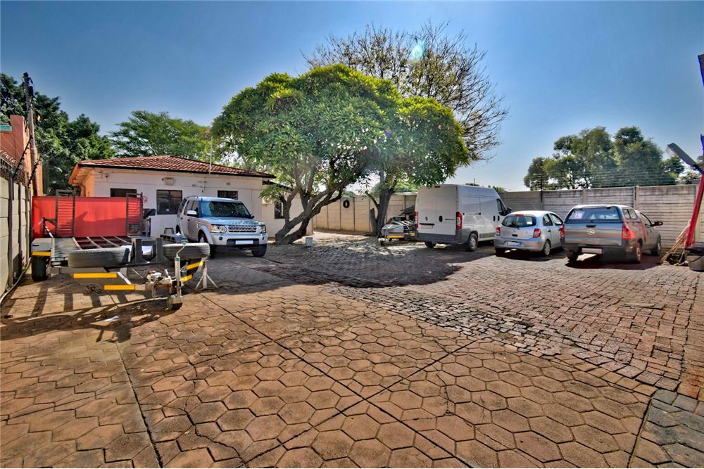 Comercial - Comercio/Tienda - Pretoria North, Gauteng - South Africa - 20 - 1031414001-131