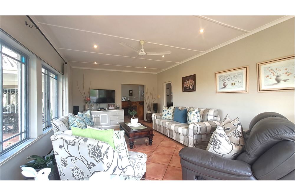 Residencial - Casa - St Michaels On Sea, KwaZulu Natal - South Africa - 12 - 1031394053-221