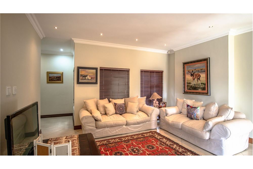 Residenziale - Casa - Magalieskruin, Gauteng - South Africa - 72 - 1031414142-43