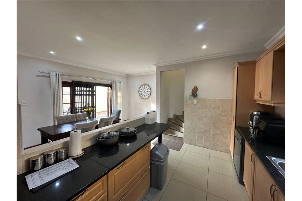 Residential - Townhouse - Park Hill, KwaZulu Natal - South Africa - 12 - 1031465047-198