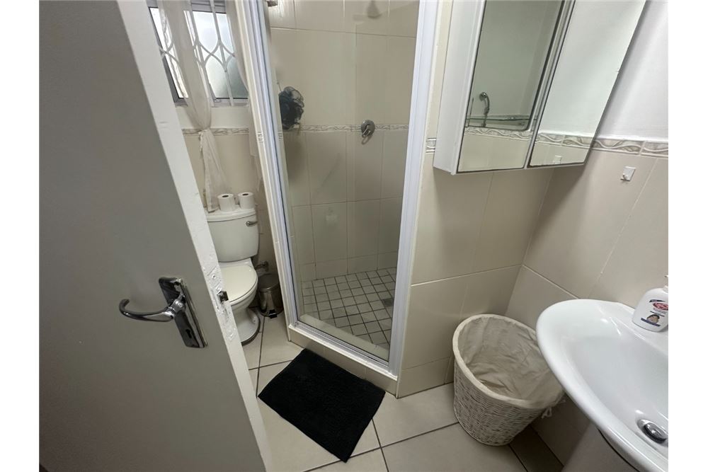 Residential - Stanovanje - Athlone, KwaZulu Natal - South Africa - 12 - 1031388001-158