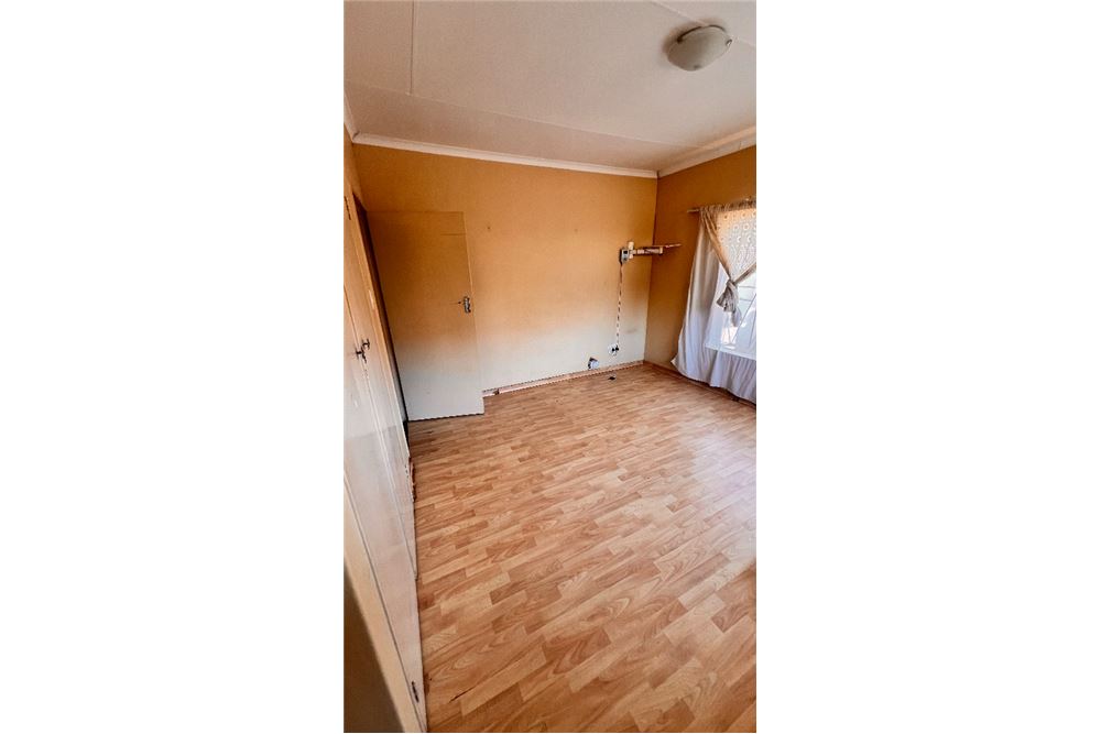 Residential - House - Dorandia, Gauteng - South Africa - 18 - 1031414112-24