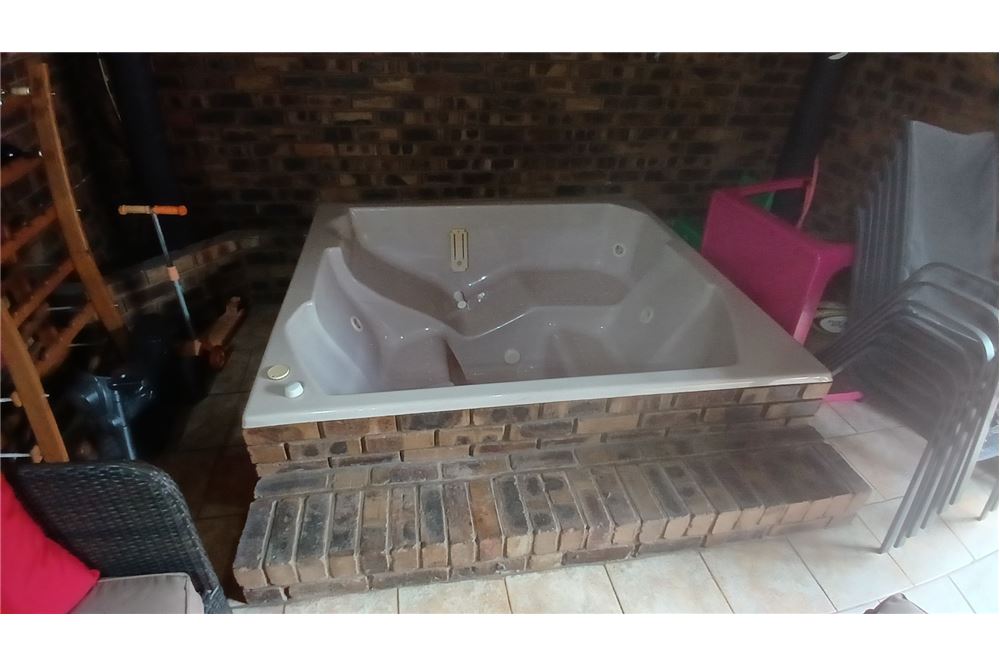 Résidentiel - Maison - Pretoria Gardens, Gauteng - South Africa - 38 - 1031414116-114