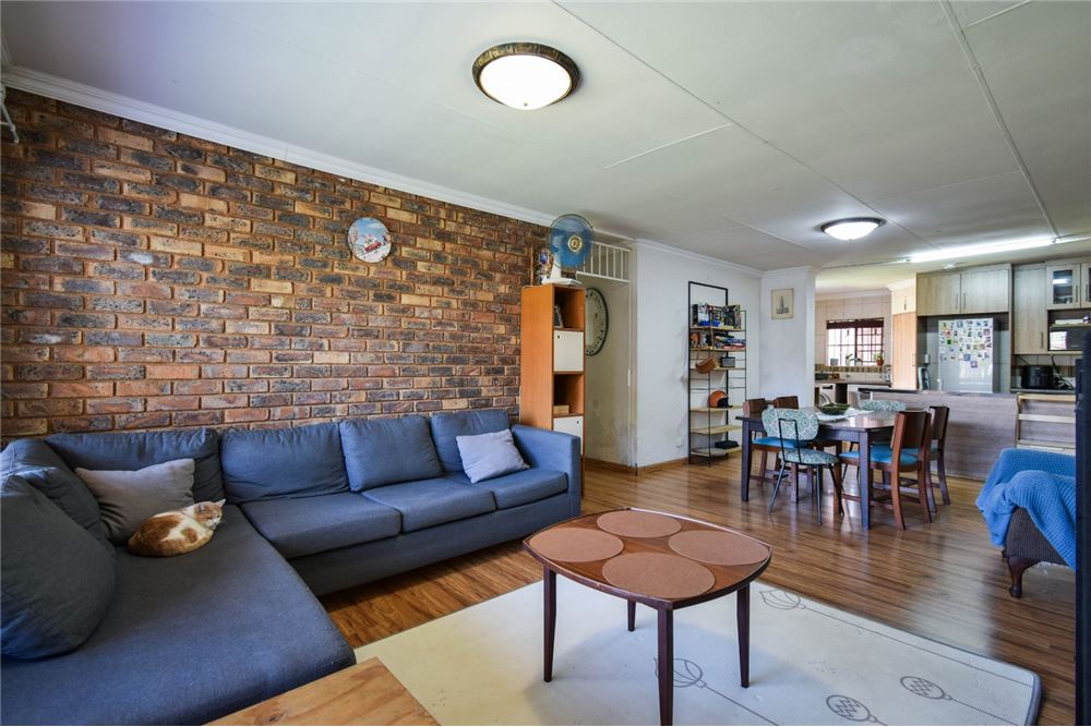 Residential - House - Waverley, Gauteng - South Africa - 7 - 1031414001-147