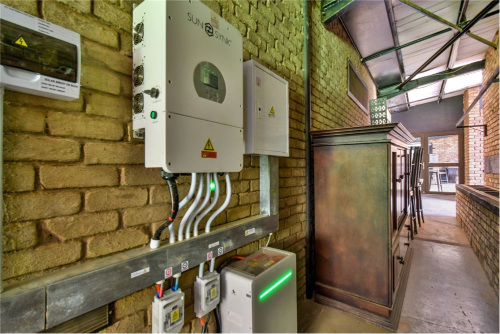 Comercial - Hostal - Kameeldrift East, Gauteng - South Africa - 27 - 1031414001-141