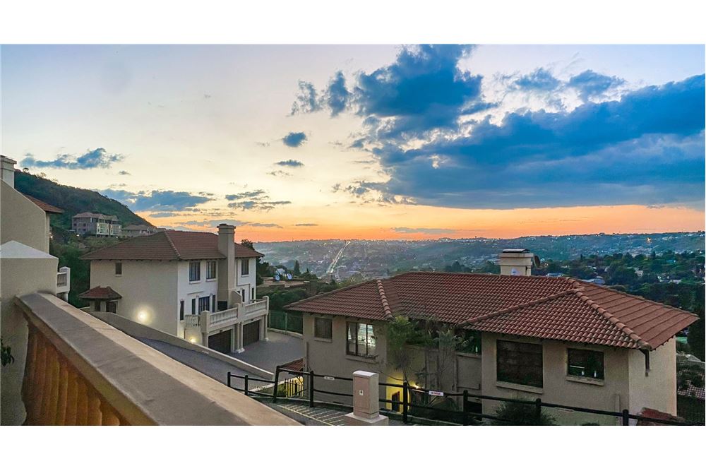 Residential Townhouse Winchester Hills, Gauteng South Africa