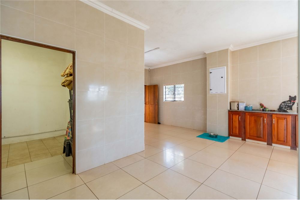 Residential - ਅਲੱਗ ਥਲੱਗ ਬਣਿਆ ਹੋਇਆ ਘਰ - Summerveld, KwaZulu Natal - South Africa - 45 - 1031391057-40