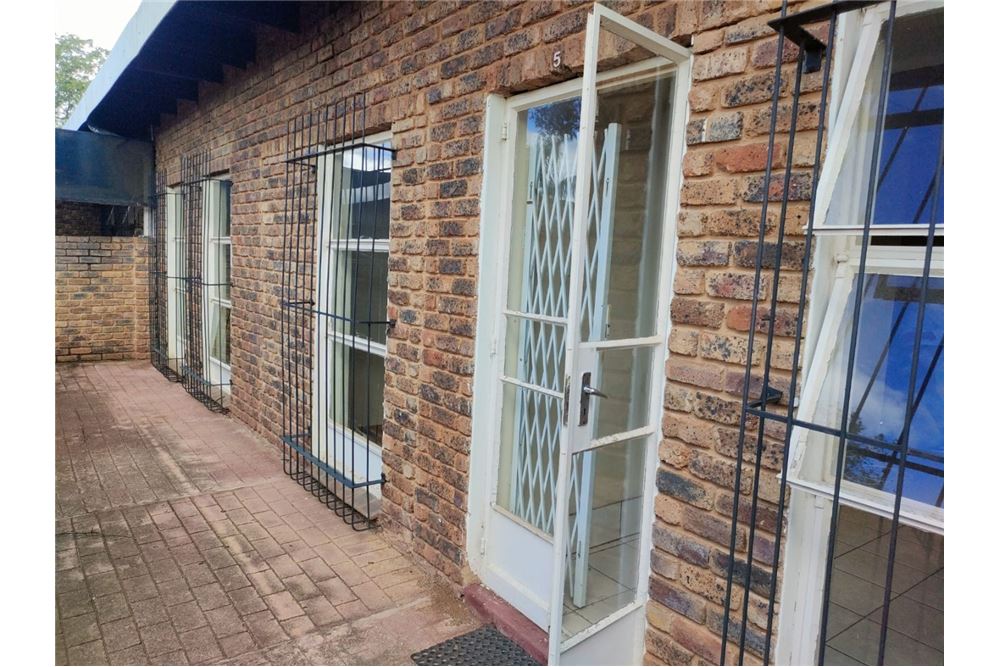 Residenziale - Casa - Magalieskruin, Gauteng - South Africa - 17 - 1031414142-28