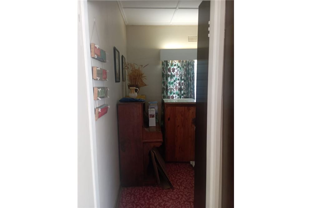 Residential - 주택 - Tweespruit, Free State - South Africa - 22 - 1031417002-272