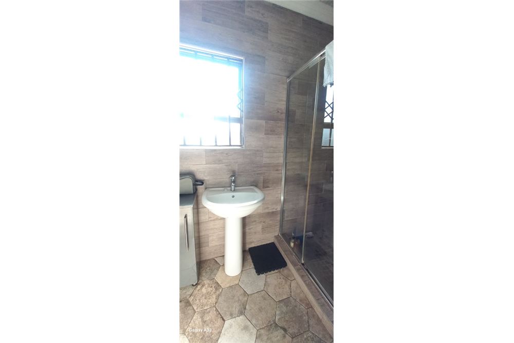 Residential - Отдельно стоящий дом - Protea Glen, Gauteng - South Africa - 17 - 1031421109-69