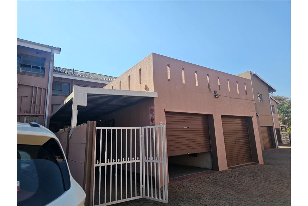 Residential - Rivitalo - Brackenhurst, Gauteng - South Africa - 5 - 1031421052-256