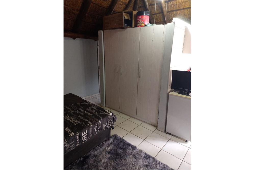 Residencial - Casa - Mountain View, Gauteng - South Africa - 65 - 1031414116-83