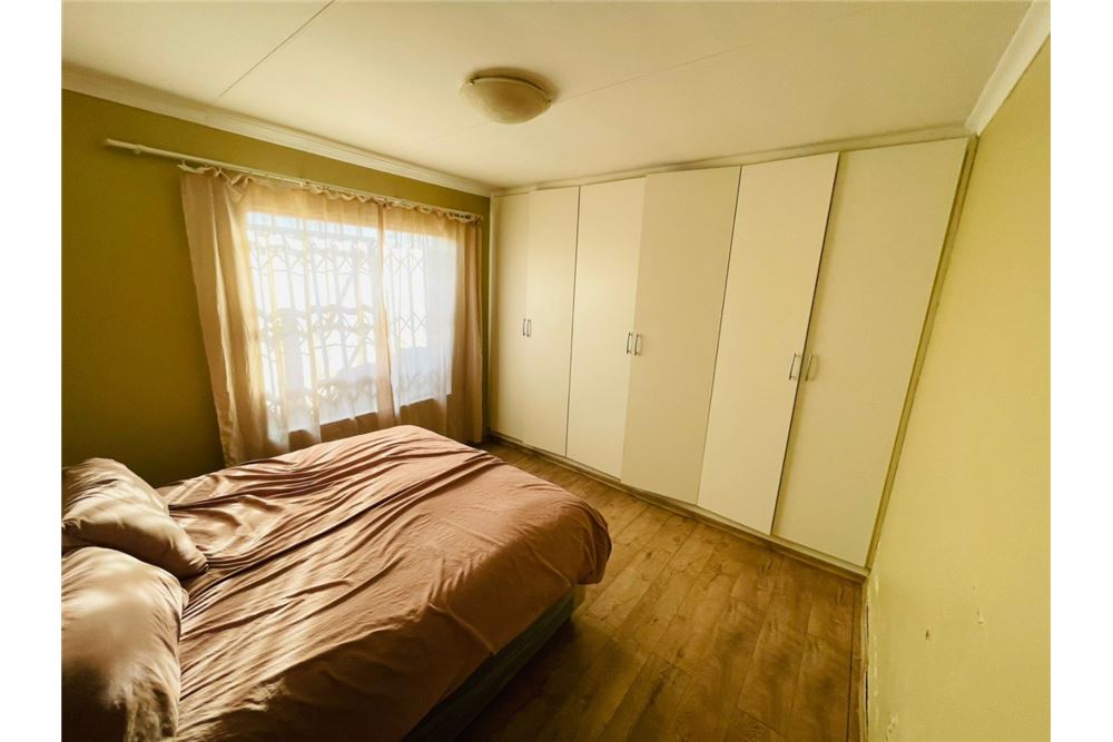 Residencial - Casa - Eersterust, Gauteng - South Africa - 31 - 1031414137-35